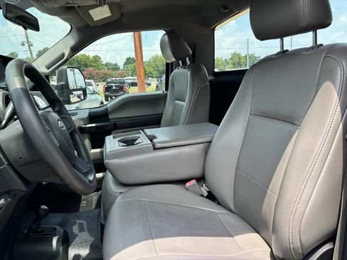 Used 2019 Ford F550 4x4 Regular Cab Super Duty image 14