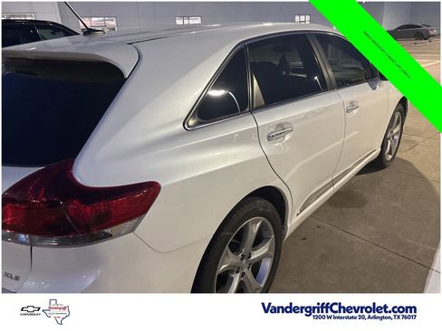 Used 2013 Toyota Venza XLE FWD image 4