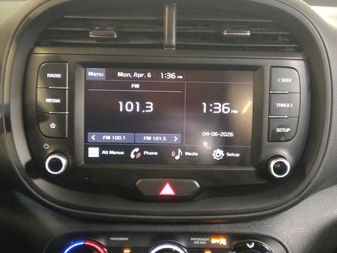 Used 2025 Kia Soul LX w/ LX Technology Package image 25