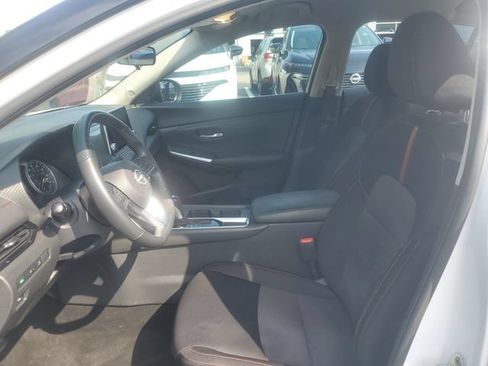 Certified 2024 Nissan Sentra SR FWD image 16