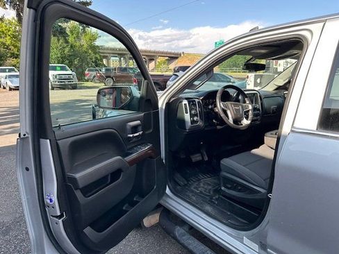 Used 2017 GMC Sierra 2500 SLE image 9