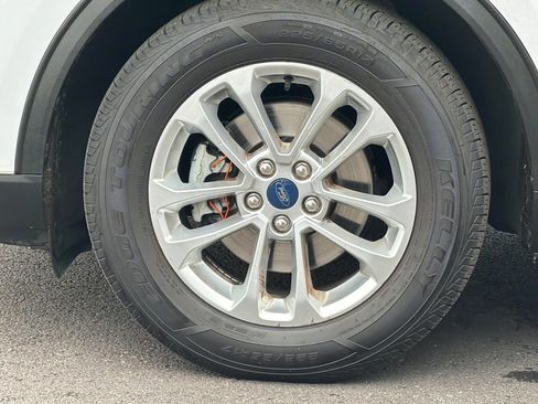 Used 2022 Ford Escape SE image 26