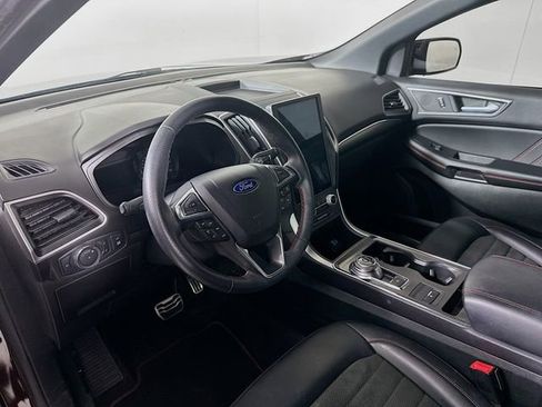 Used 2022 Ford Edge ST-Line image 10