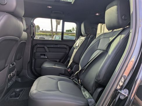 New 2026 Land Rover Defender 130 X-Dynamic SE image 24