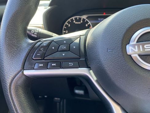 Used 2024 Nissan Altima 2.5 SV FWD image 22