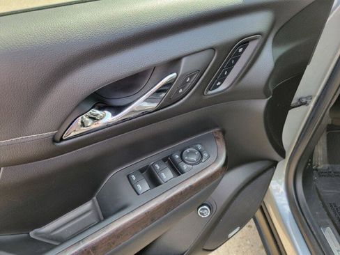 Used 2023 GMC Acadia Denali w/ Denali Ultimate Package image 15