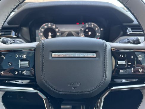 Certified 2025 Land Rover Range Rover Velar Dynamic SE image 27