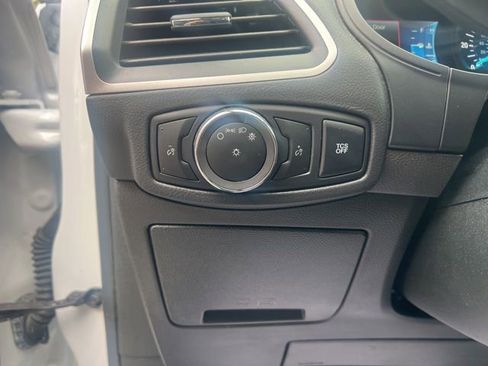 Used 2023 Ford Edge SEL image 24