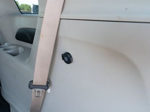Used 2023 Chrysler Pacifica Touring-L FWD image 33