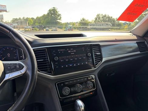 Used 2021 Volkswagen Atlas SEL Premium AWD/4WD image 22