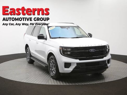 Used 2025 Ford Expedition Active AWD/4WD image 50