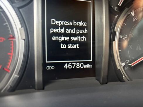 Used 2024 Toyota 4Runner Limited AWD/4WD image 4