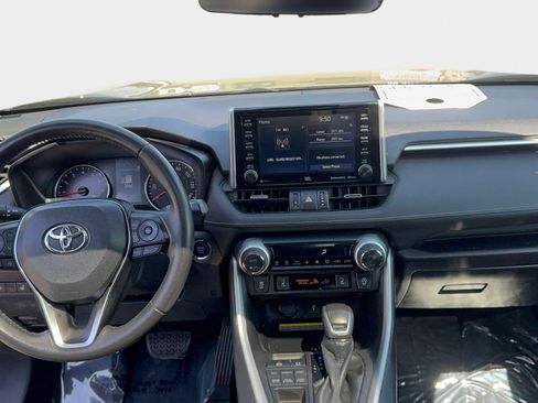 Used 2021 Toyota RAV4 XLE Premium AWD/4WD image 11