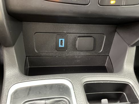 Used 2017 Ford Escape SE AWD/4WD image 19