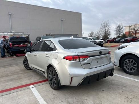 Used 2023 Toyota Corolla SE image 5