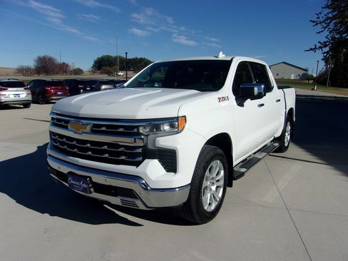 Used 2023 Chevrolet Silverado 1500 LTZ w/ LTZ Convenience Package II image 6