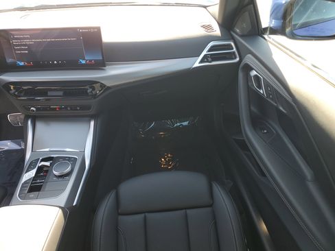 Used 2025 BMW 230i Coupe w/ M Sport Package image 10