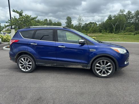 Used 2015 Ford Escape SE w/ SE Chrome Package AWD/4WD image 5