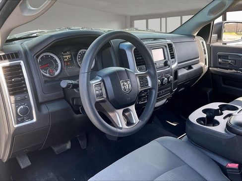 Used 2022 RAM 1500 Classic SLT AWD/4WD image 17