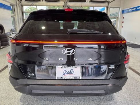 Used 2025 Hyundai Kona SEL AWD/4WD image 9