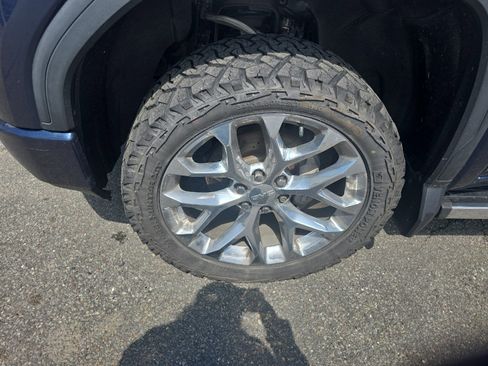 Used 2020 GMC Sierra 1500 Denali w/ Denali Ultimate Package AWD/4WD image 2