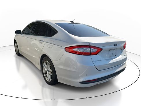 Used 2016 Ford Fusion SE w/ Equipment Group 202A image 7