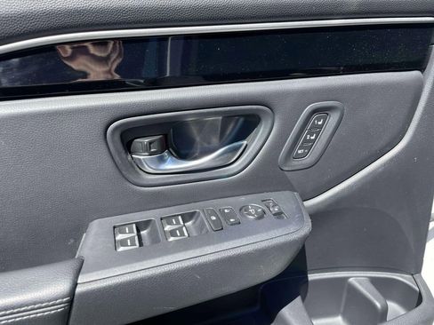 Used 2025 Honda Pilot EX-L image 19