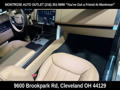 New 2026 Land Rover Range Rover SE image 16