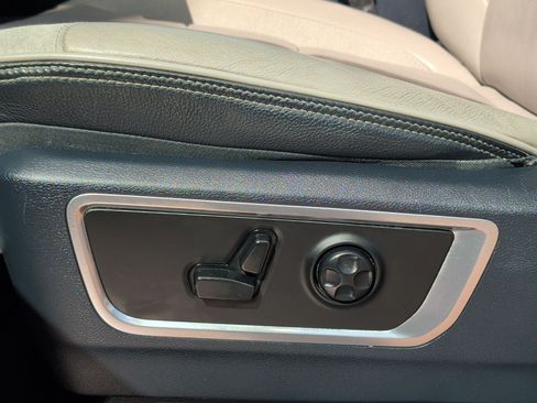 Used 2023 RAM 1500 Limited AWD/4WD image 10