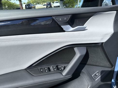 New 2025 Volkswagen Tiguan SE R-Line image 15