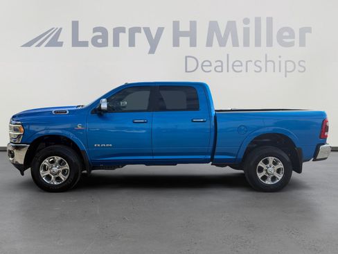 Used 2022 RAM 2500 Laramie AWD/4WD image 2