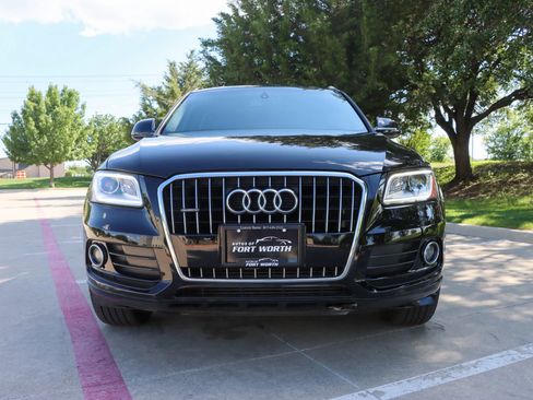 Used 2016 Audi Q5 2.0T Premium Plus w/ Technology Package AWD/4WD image 2