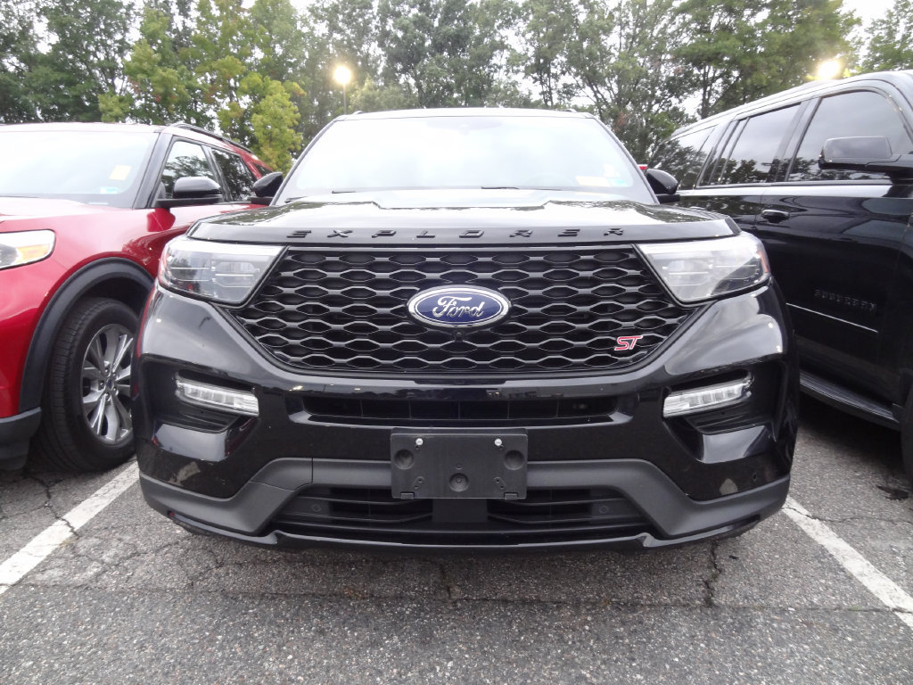 Used 2023 Ford Explorer ST w/ Equipment Group 401A AWD/4WD image 2