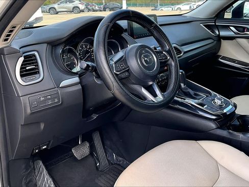 Used 2017 MAZDA CX-9 Touring FWD image 16