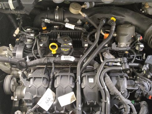 Used 2023 Ford Edge SEL image 30