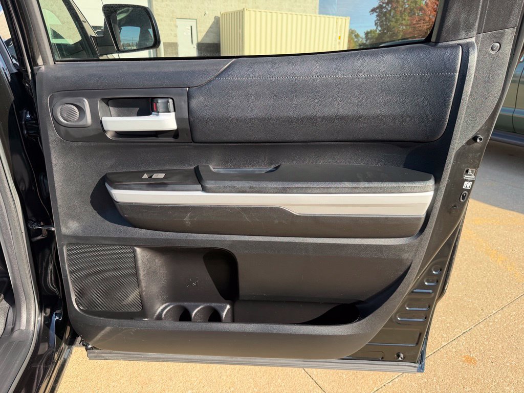 Used 2019 Toyota Tundra SR5 w/ SR5 Upgrade Package AWD/4WD image 35