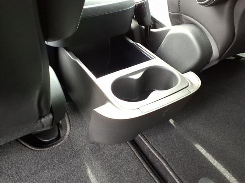 New 2026 Chrysler Pacifica Select image 31