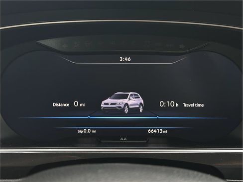 Used 2018 Volkswagen Tiguan SEL Premium w/ R-Line Package AWD/4WD image 22