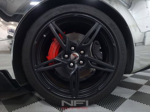 Used 2024 Chevrolet Corvette Stingray Premium Conv w/ Z51 Performance Package RWD image 41