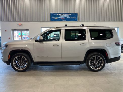 Used 2022 Jeep Wagoneer Series II w/ Premium Group I image 8