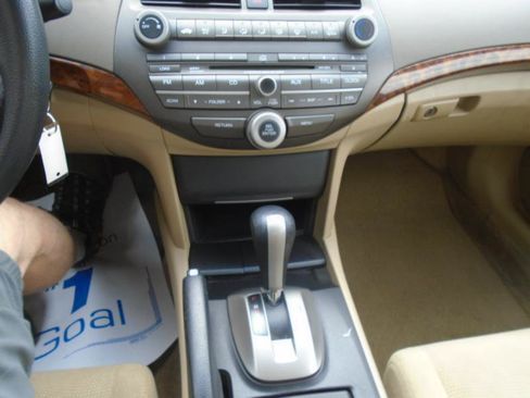 Used 2009 Honda Accord EX image 14