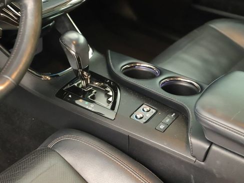 Used 2014 Toyota Avalon Limited w/ Technology Package FWD image 17