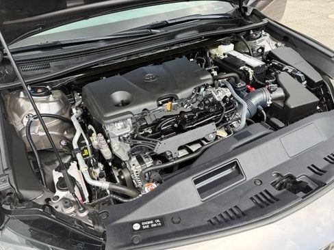 Used 2024 Toyota Camry SE FWD image 9
