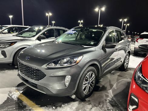 Used 2022 Ford Escape SEL image 4