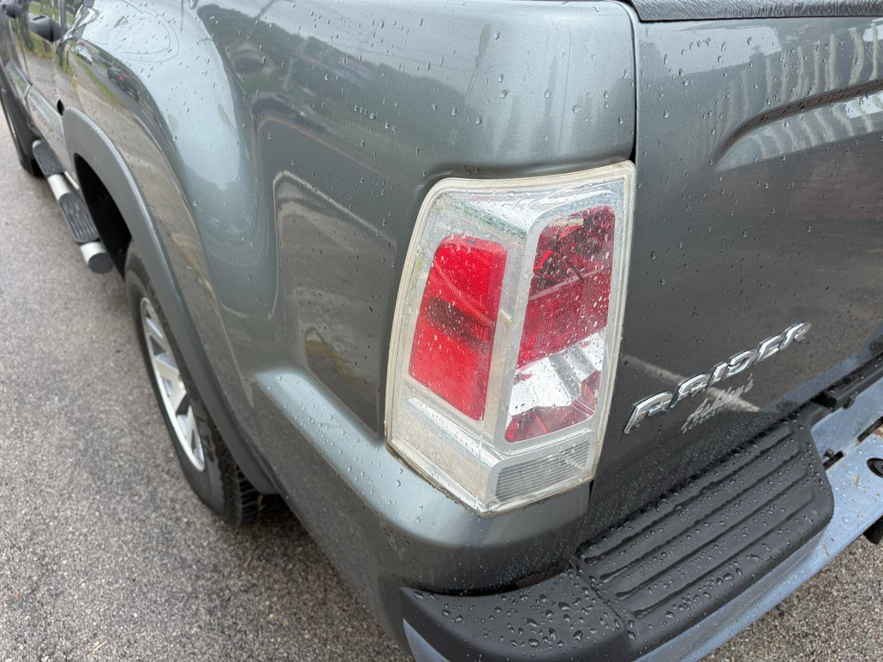 Used 2006 Mitsubishi Raider DuroCross RWD image 34
