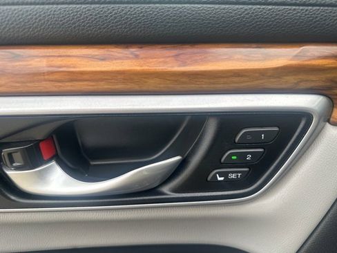 Used 2019 Honda CR-V Touring image 24