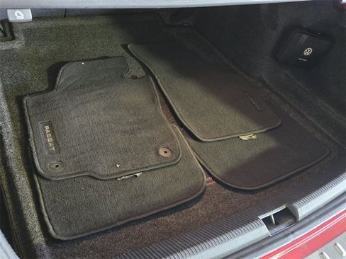 Used 2022 Volkswagen Passat 2.0T SE image 13