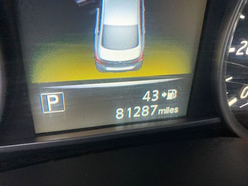 Used 2018 Nissan Sentra SR w/ SR Midnight Edition Package image 20