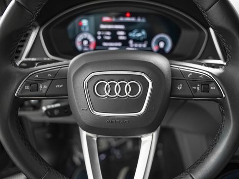 Used 2023 Audi Q5 2.0T Prestige w/ Prestige Package AWD/4WD image 12