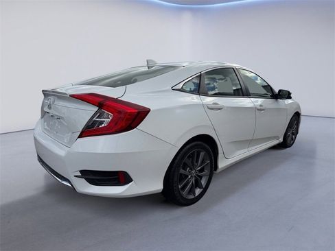 Used 2019 Honda Civic EX image 3